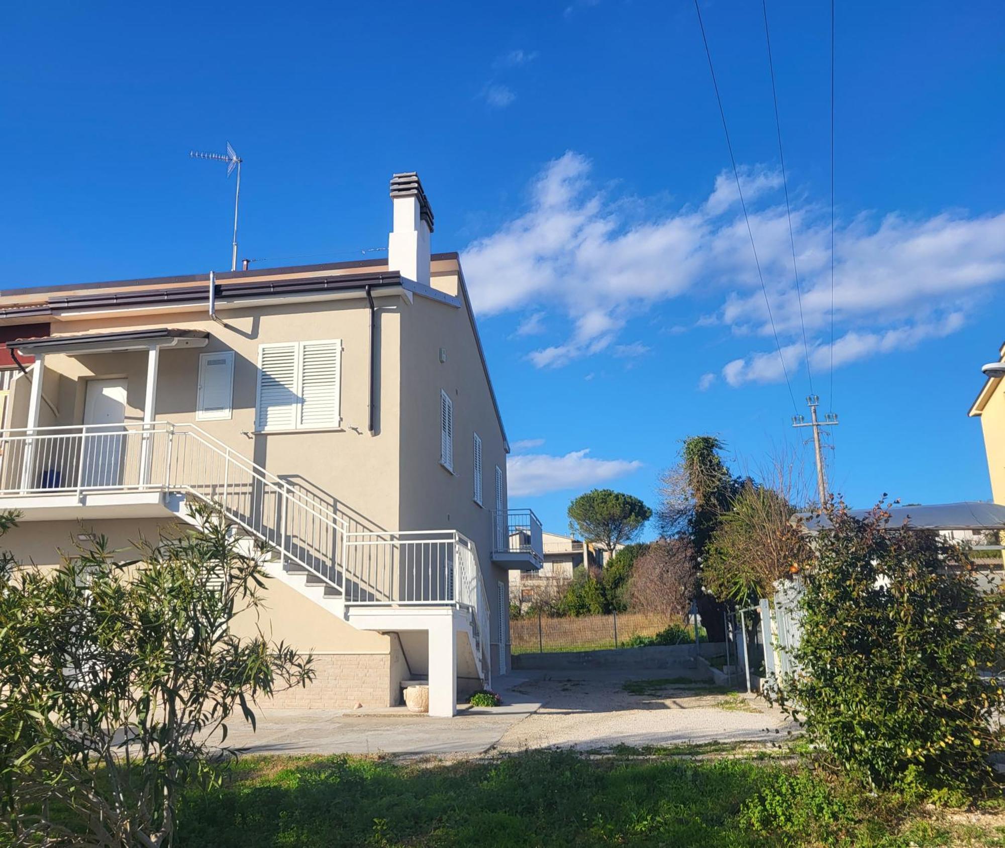 Casa Degli Ulivi - Apartment B Porto San Giorgio Zewnętrze zdjęcie